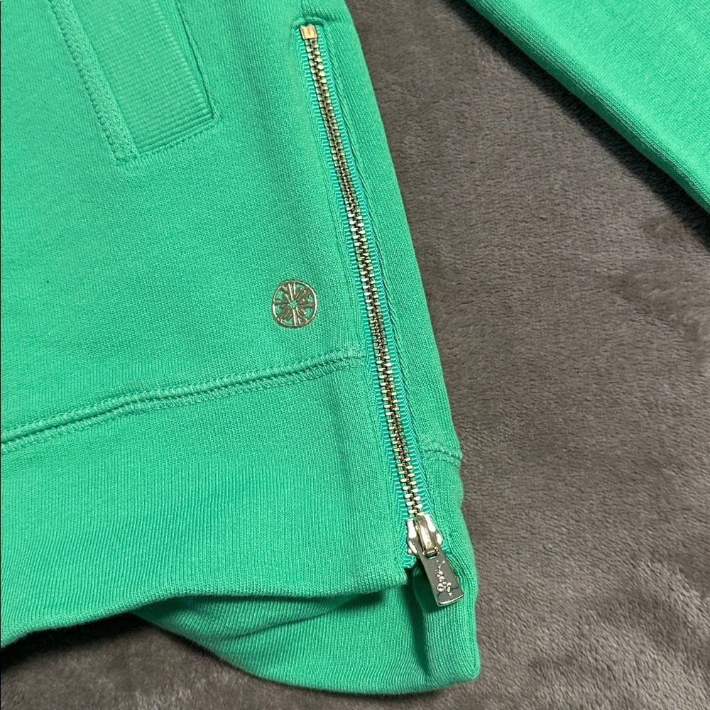 Lilly Pulitzer beach comber pullover - Picture 3 of 6